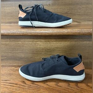 Black and Tan Women’s Merrell Casual Sneakers